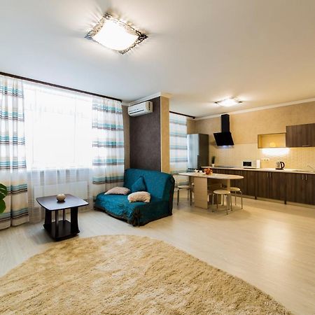 Studio Apartment On Bazhana 키예프 외부 사진