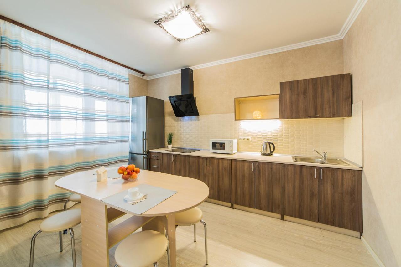 Studio Apartment On Bazhana 키예프 외부 사진