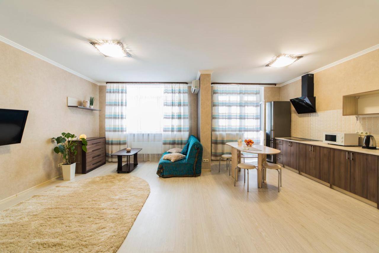 Studio Apartment On Bazhana 키예프 외부 사진